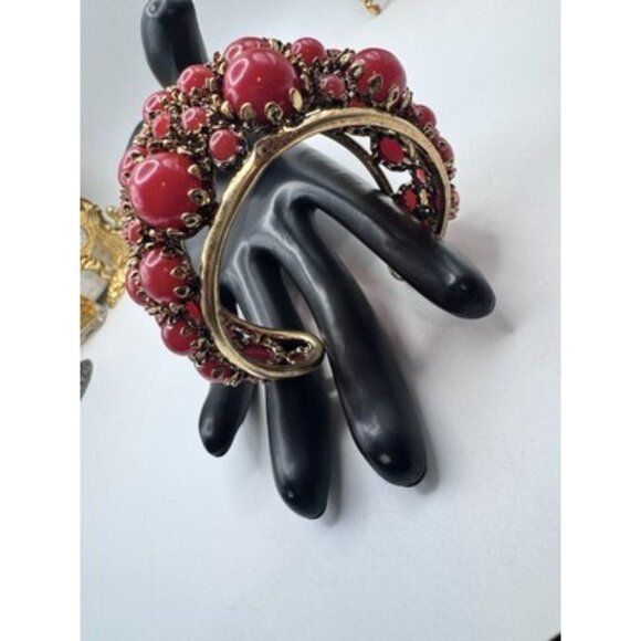 Zara Red Resin Accent Chunky Cuff Bracelet Gold Tone Open-Ended Design NWOT - Picture 5 of 10